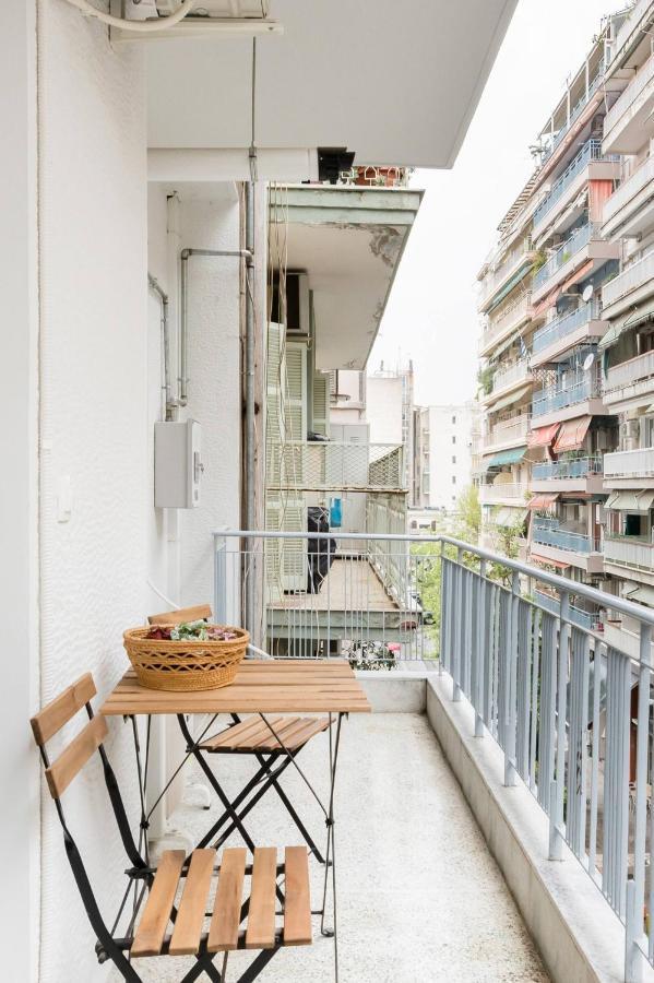 Nat'S Place An Exquisite Home Next To Metro Thessaloniki Exterior foto